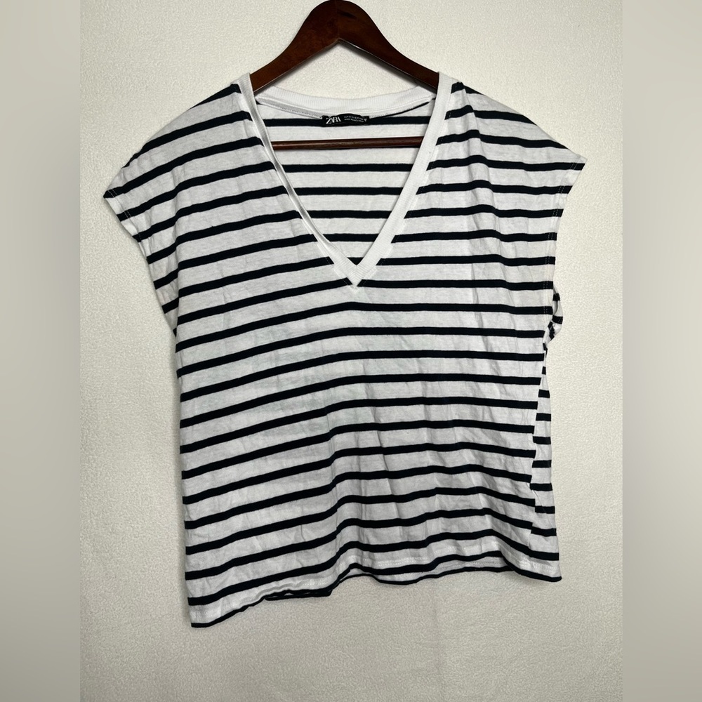 Zara Navy/White Striped T-Shirt Sz Small